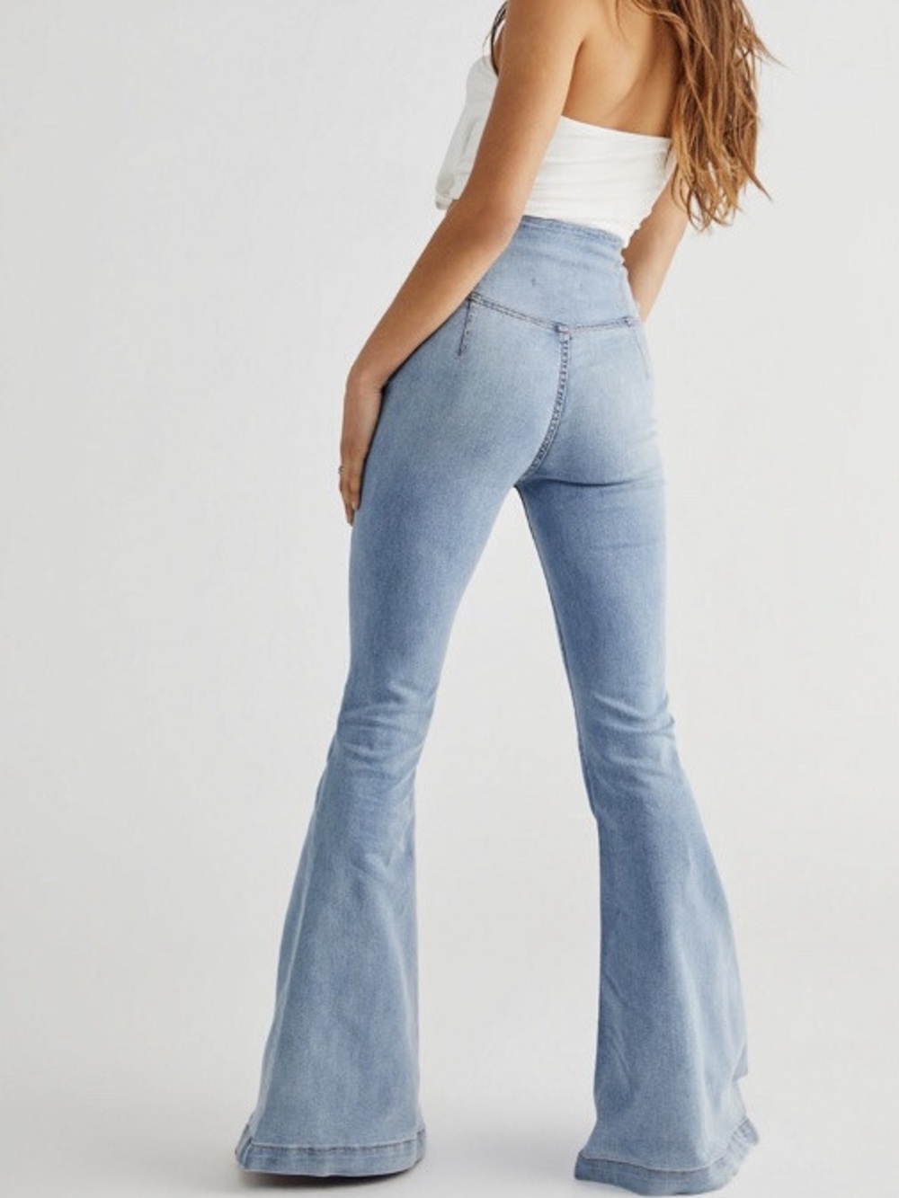 Free People Women’s We The Free Venice Beach Flare Jeans. Size 28. - Picture 2 of 7